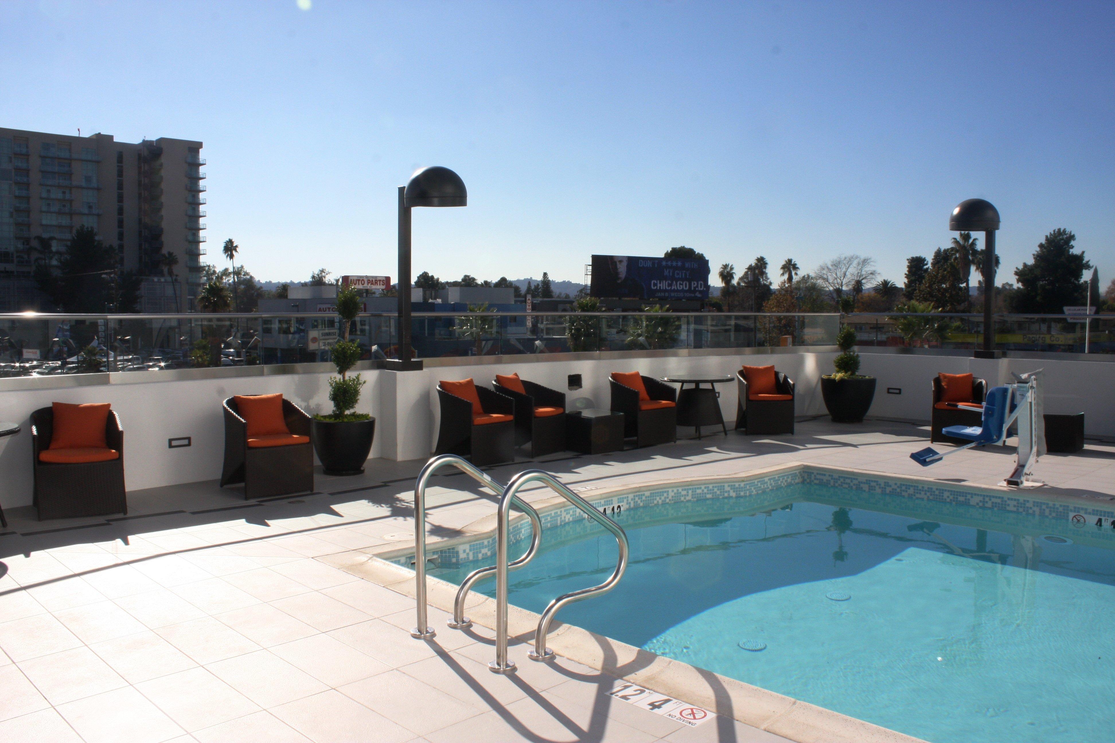 Holiday Inn Express North Hollywood - Burbank Area By Ihg Los Angeles Bagian luar foto