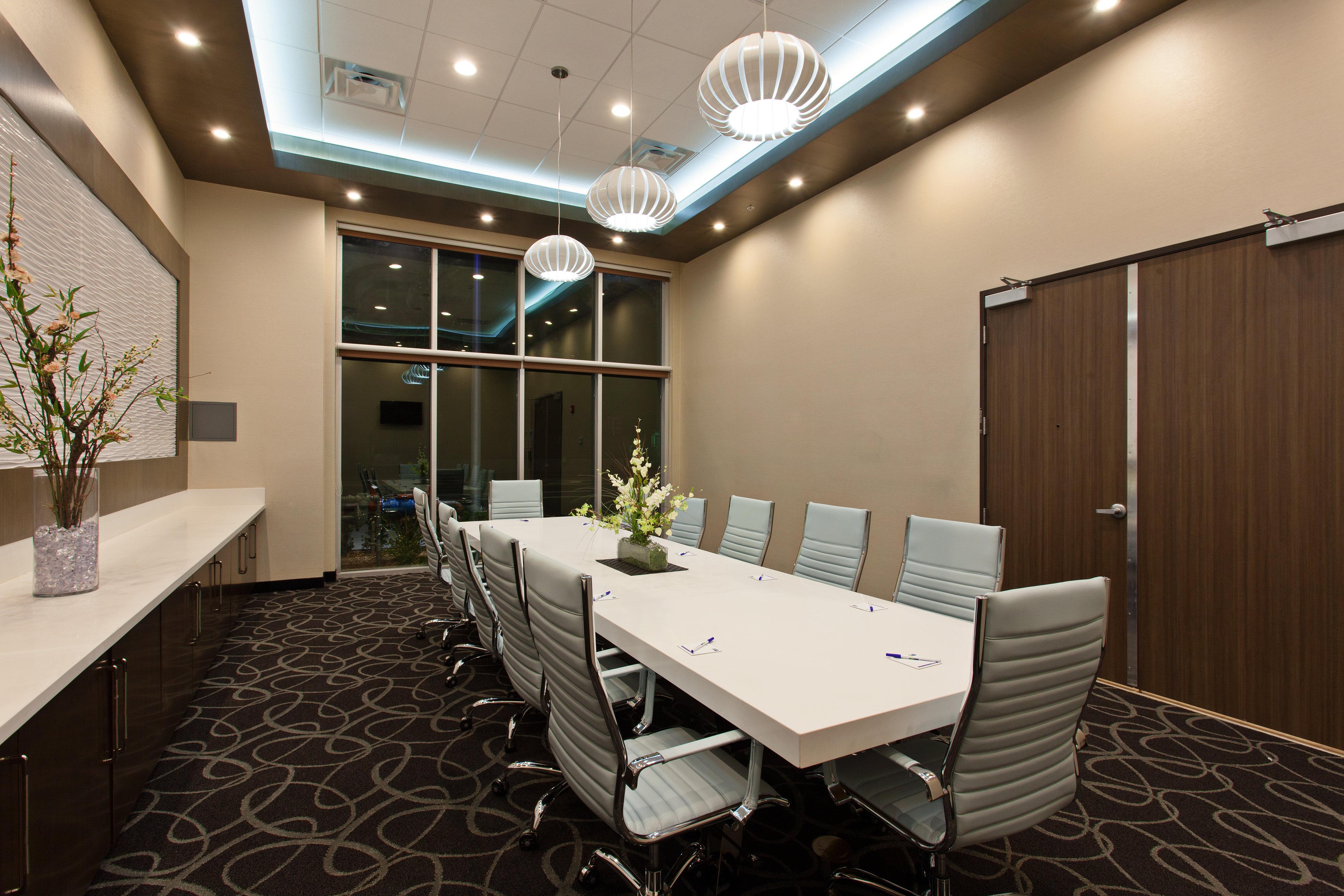 Holiday Inn Express North Hollywood - Burbank Area By Ihg Los Angeles Bagian luar foto