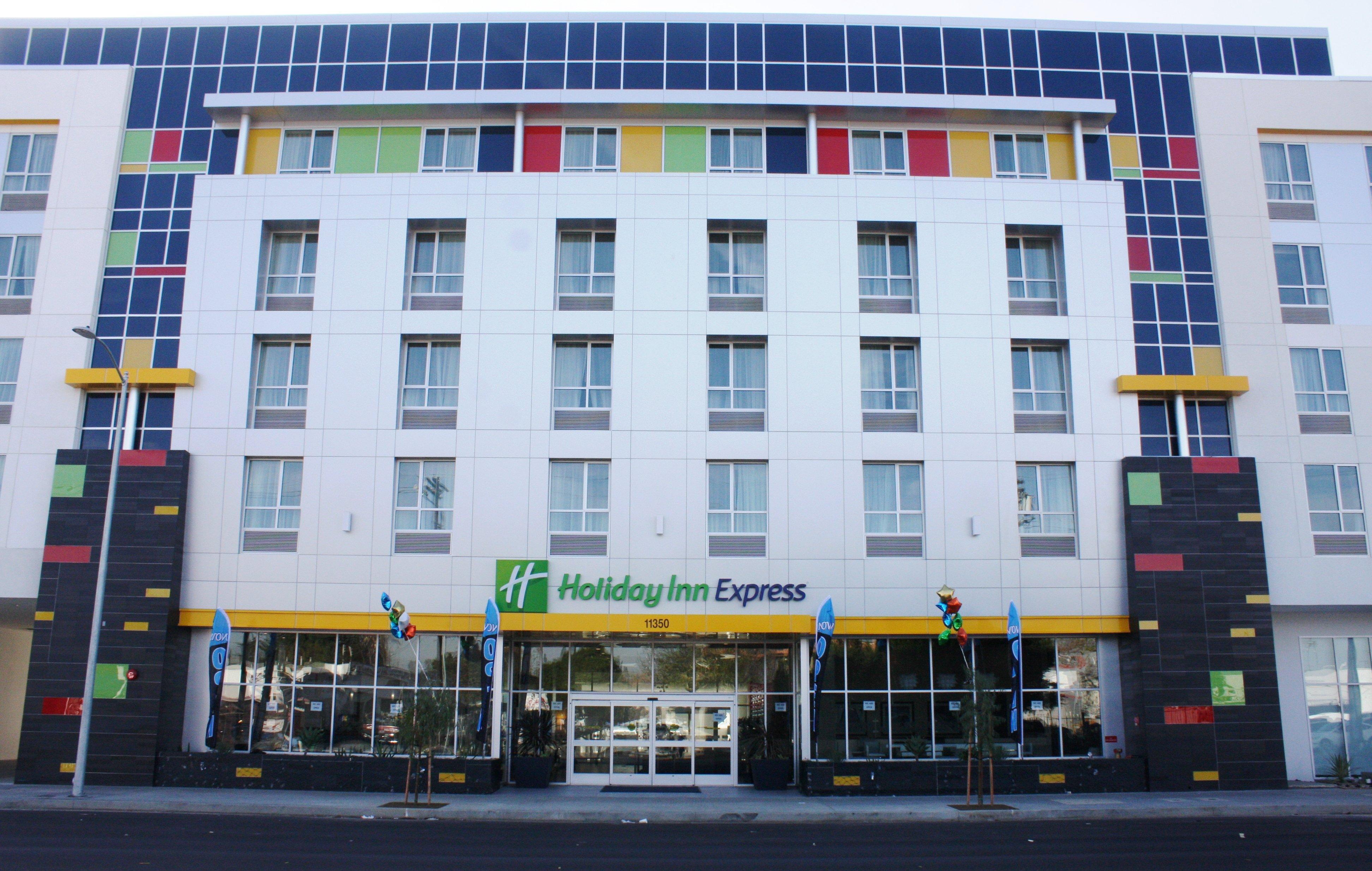 Holiday Inn Express North Hollywood - Burbank Area By Ihg Los Angeles Bagian luar foto