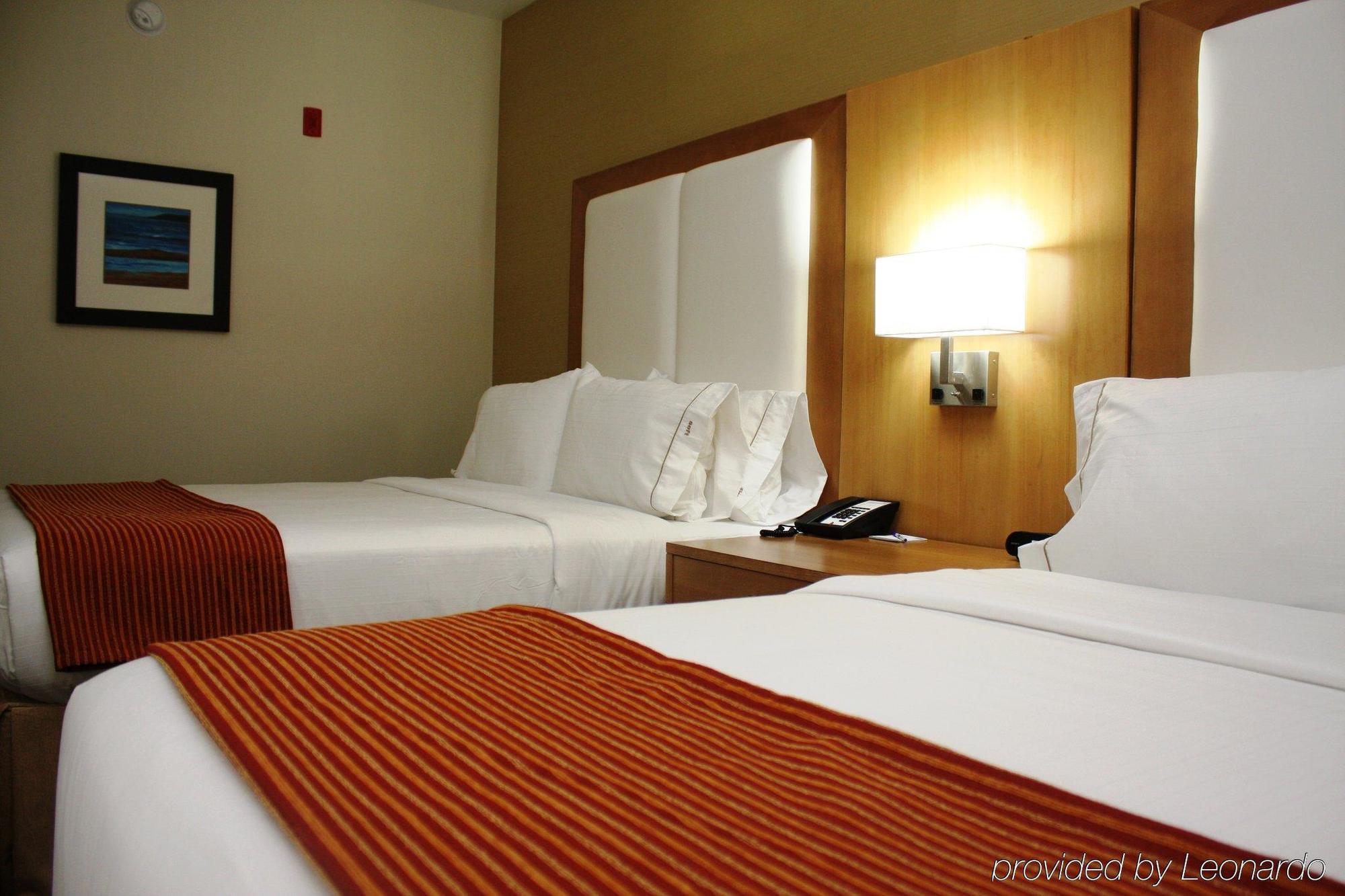 Holiday Inn Express North Hollywood - Burbank Area By Ihg Los Angeles Bagian luar foto