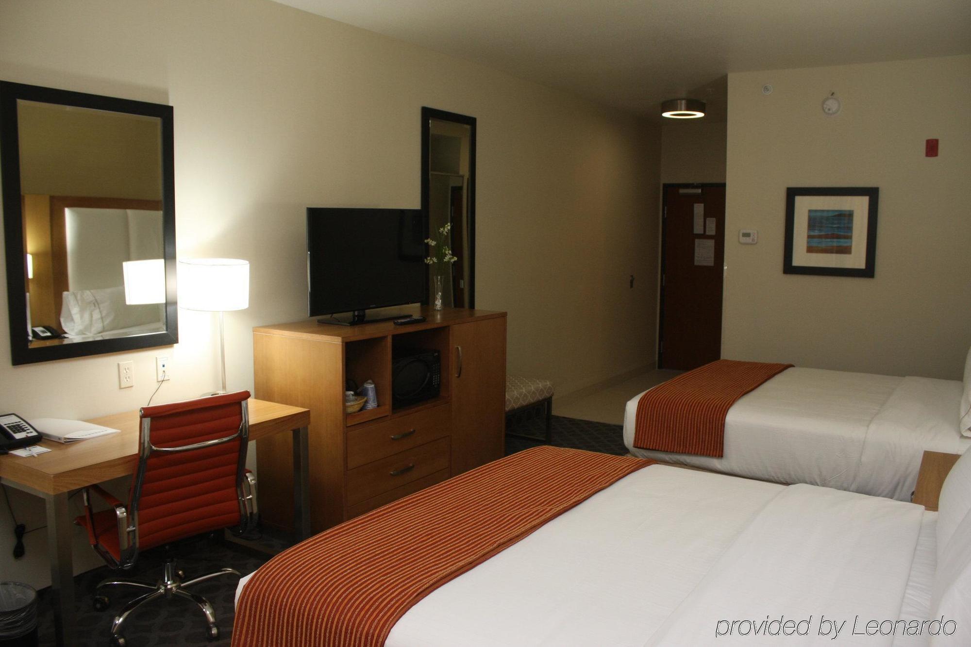 Holiday Inn Express North Hollywood - Burbank Area By Ihg Los Angeles Bagian luar foto