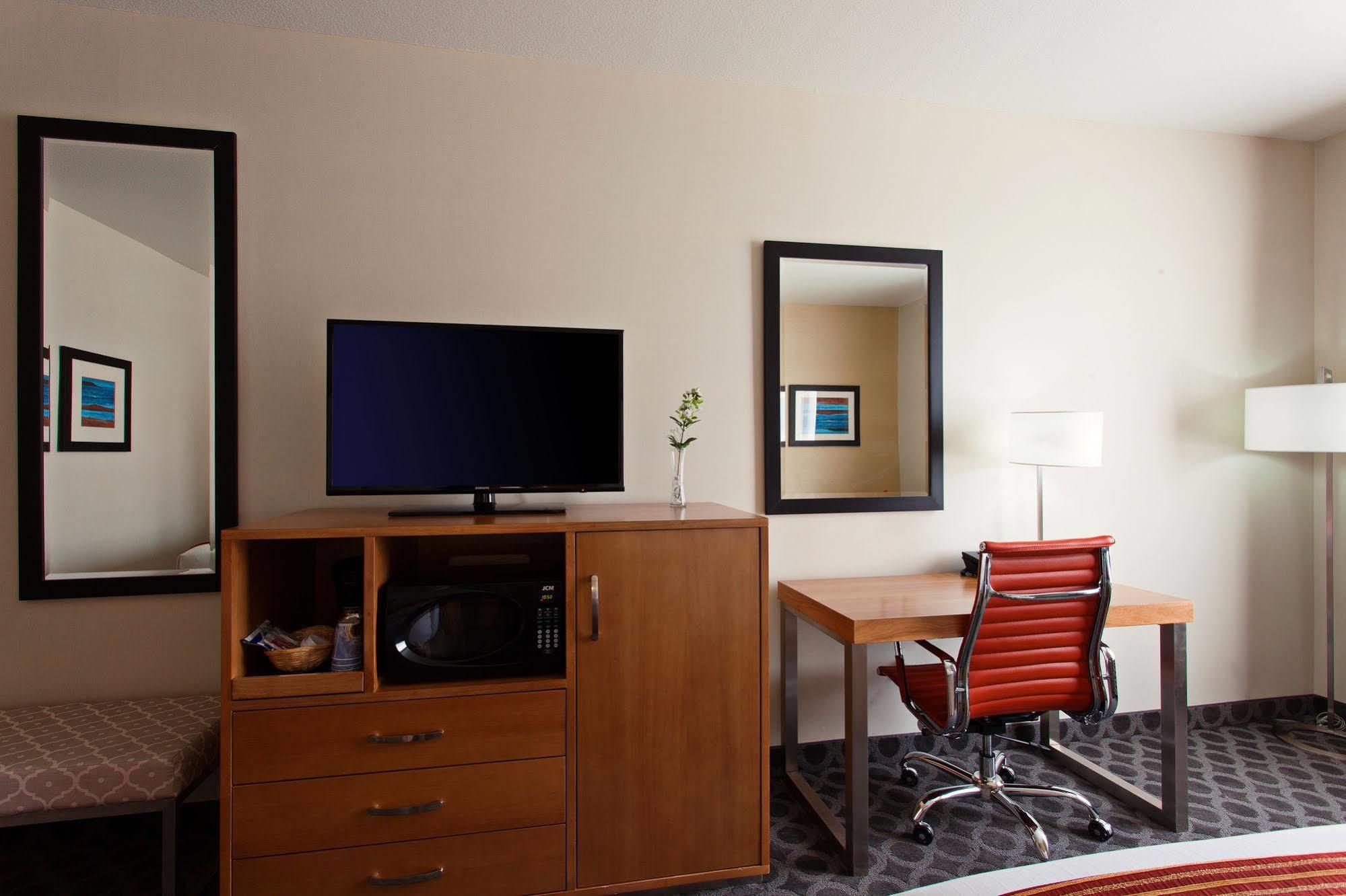 Holiday Inn Express North Hollywood - Burbank Area By Ihg Los Angeles Bagian luar foto