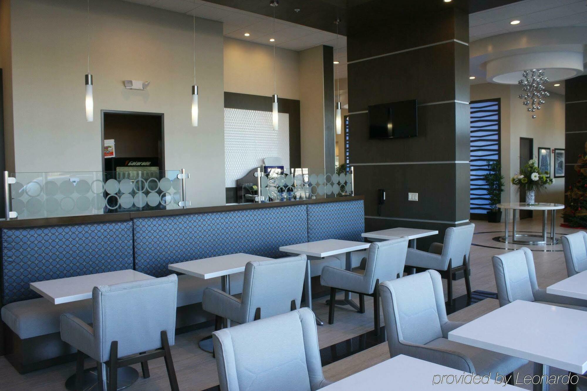 Holiday Inn Express North Hollywood - Burbank Area By Ihg Los Angeles Bagian luar foto